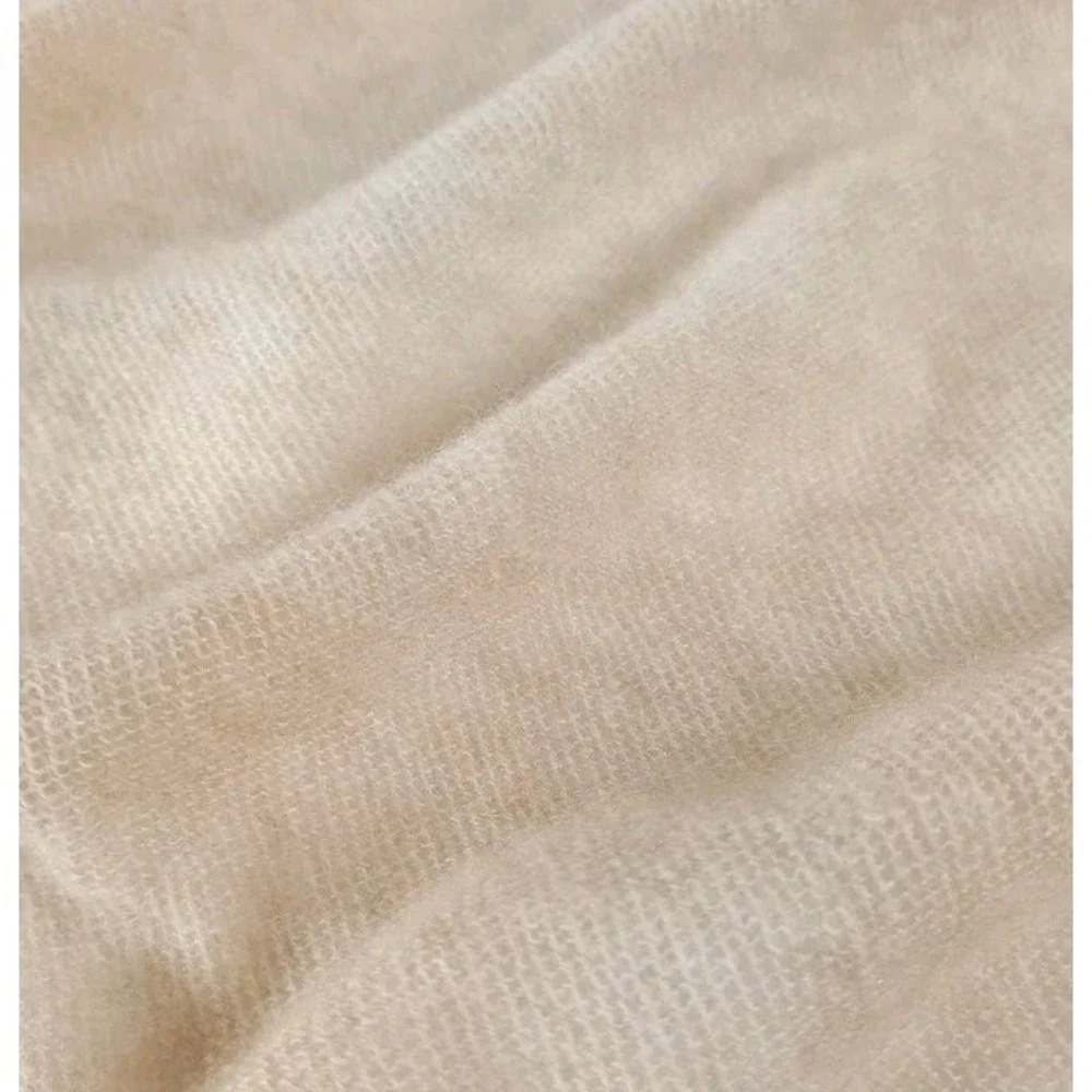 OVCIO 100% Cashmere Cloudpuff Wrap Scarf Heavenly Soft Beige New, BOX IS DAMAGED